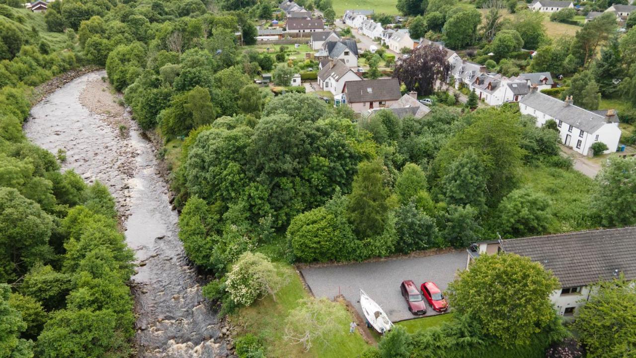 Loch Ness Balcony Apartment Drumnadrochit Eksteriør bilde